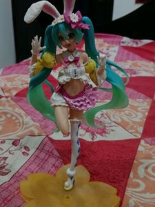 Miku Figure