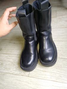 Black Leather Chelsea Boots