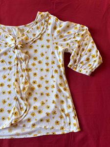 Floral Print Ruffle Top