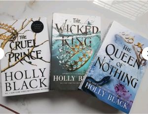 Combo of Holly Black Books❗50% Off Delivery Fee❗