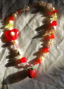 🍓 STRAWBERRY NECKLACE
