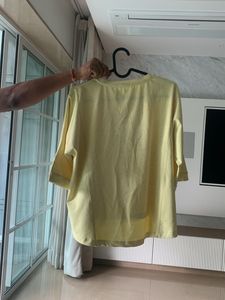 Fixed price, 3/4 sleeves, yellow T-shirt