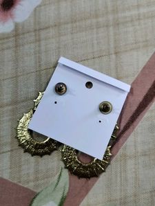 Golden colored Earrings