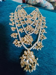 5 Lada necklace - with pearls