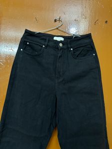H&amp;M High Waisted Mom Fit Denim