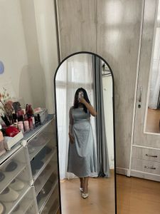Elegant Midi Dress