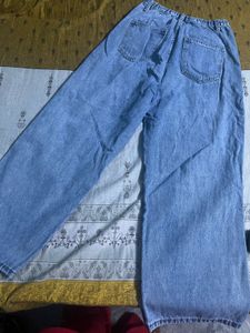 blue size adjustable baggy jeans