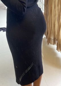 Forever21 Black Ribbed Knit Midi Skirt