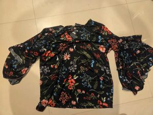 Floral Print Bell Sleeve Top