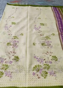 Floral  cotton Print Saree without blouse piece
