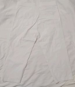 Flexible Knee Length Pant