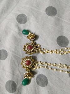 Earings With Back Set