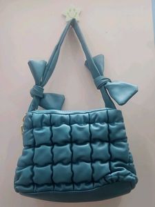 Chic Blue Quilted Chain Bag