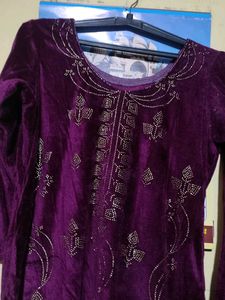 Elegant Purple velvet Kurta Set