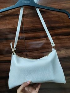 Elegant White Shoulder Bag