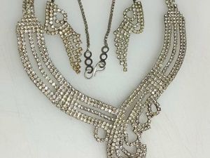 Rhinestone Necklace &amp; Earring Set