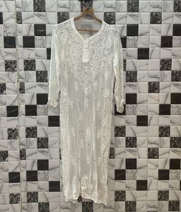 Lucknowi Chikankari Viscose Mukesh Work Kurti
