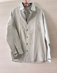 Men&#39;s Casual Shirt