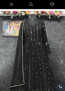 Elegant Black Embroidered Kurta 2psc Set