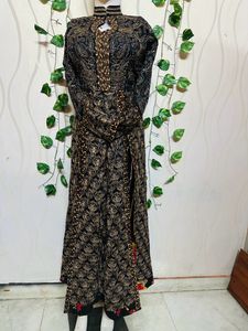 Black Color Paty Wear Gawen
