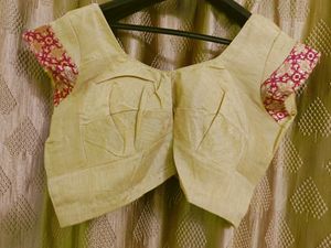 Elegant Gold &amp; Pink Sari With Blouse