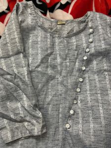 Gray Striped Button-Accent Kurta