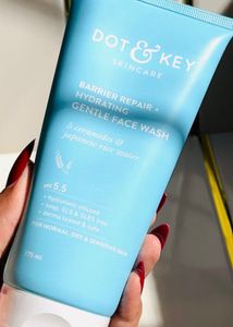 Dot &amp; Key Face Wash