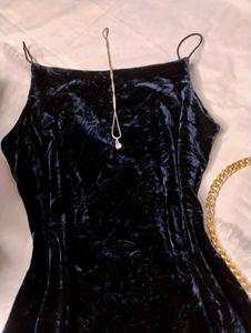 🎀Elegant Blue Velvet Dress🎀