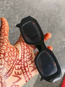 Beautiful Black 🕶️ For Both Man And Women