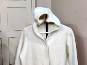 mens imported white fuzzy hooded jacket ( premium)
