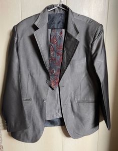 Men’s Classic Blazer Suit with Tie