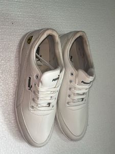 Puma Sneakers