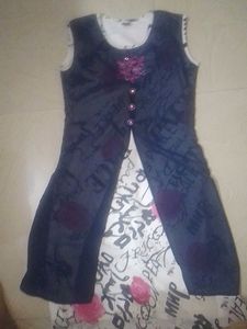 Girl&#39;s Sleeveless Dress