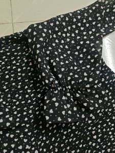 Chic Heart Print Top