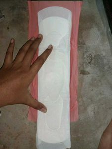 Jumbo Soft &amp; Secure Maxi Care Pads