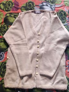 Vintage Button-Down Cardigan woolen style