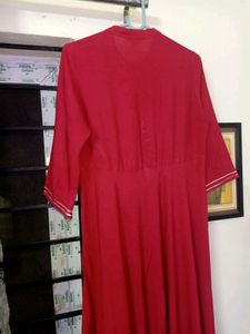 Khushal Women&#39;s Kurti Set