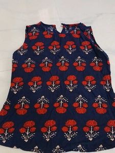 Floral Print Sleeveless Top
