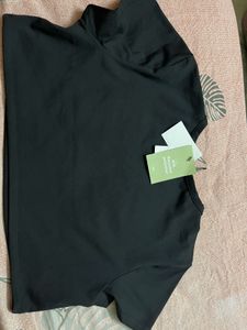 H&amp;M Black Crop Top