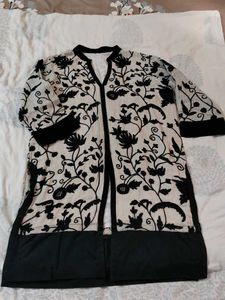 Elegant Embroidered Tunic
