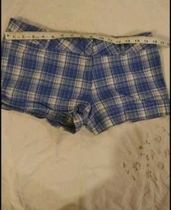Beautiful Top With Lace And Plaid Short