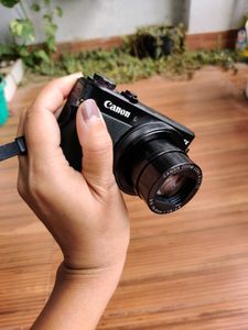Canon G7x Mark ii vlogging camera