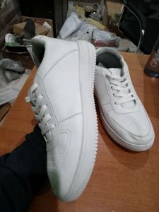 Men Stylish White Shoes