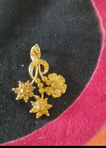 Set of 2 locket and two earrings