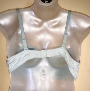 Size 39 🎁Buy 2 Get 1 Free 🎁Comfortable White Bra