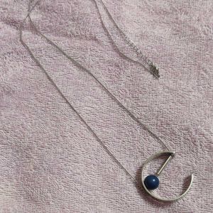 Stylish Pendant With Chain