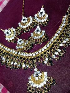 Elegant Indian Jewelry Set