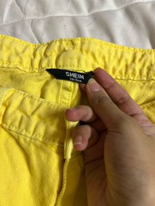 Trendy Yellow Cargo Jeans