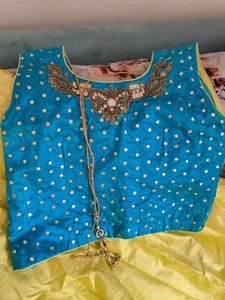 Lehengas with contrast choli and dual tone dupatta