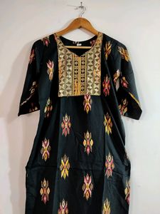 Women Black Printed Kurti